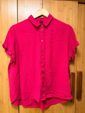SAMSOE Bright Pink “Cerise” Button-Front Collared Shirt